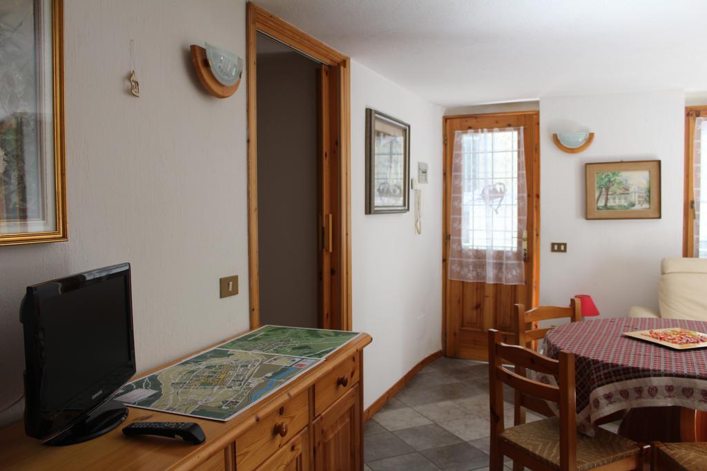 In Perfetto Stile Valdostano Apartment Saint-Vincent Ngoại thất bức ảnh