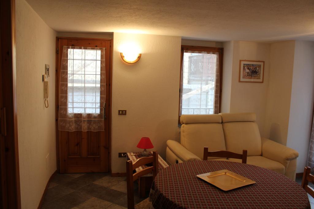 In Perfetto Stile Valdostano Apartment Saint-Vincent Ngoại thất bức ảnh